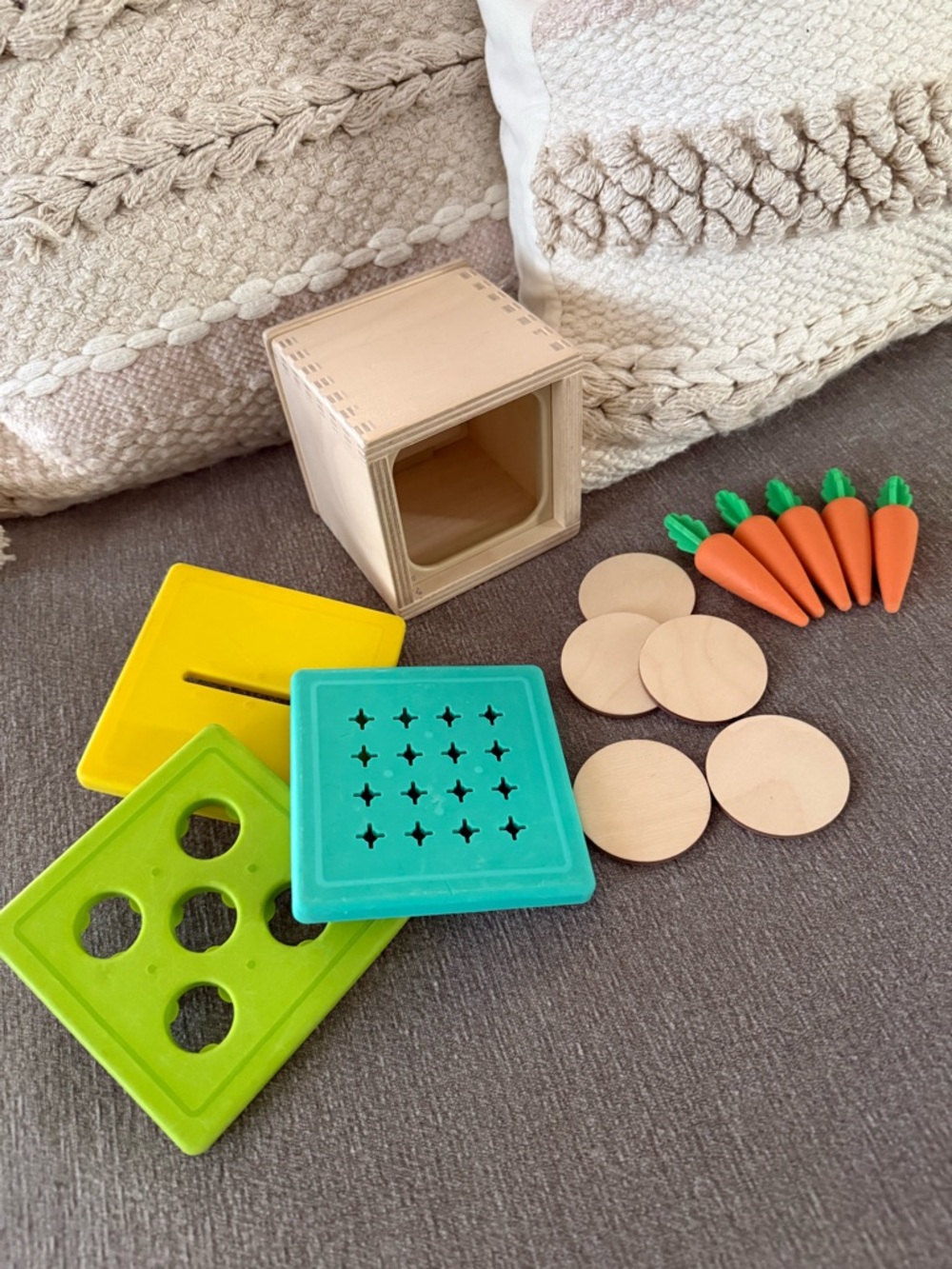 Lovevery wooden coin bank drop box Babbler Play kit